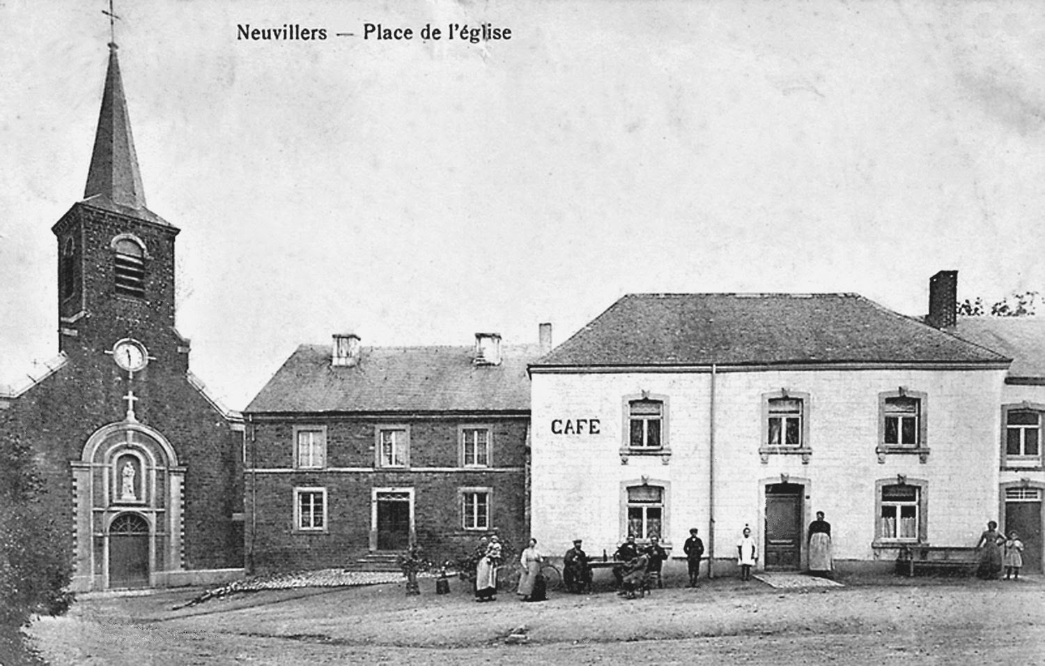 Neuvillers Place de L'Eglise